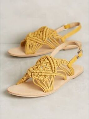 Anthropologie Latigo Ophelia Sandals Yellow Gold Woven
Pattern Size 8-1/2